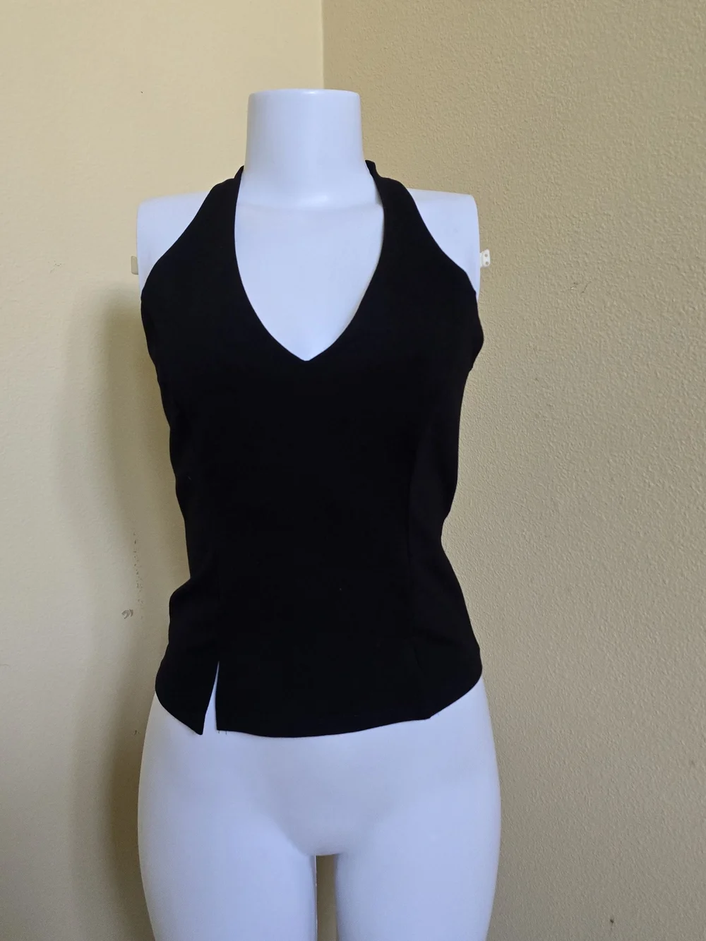 Brand New! Sleek Black V-Neck Sleeveless Blouse